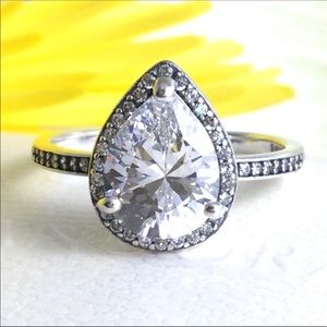 Pandora teardrop ring size 8